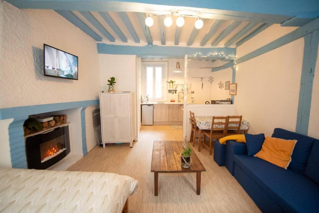 Blue Appartment With A Fireplace Dieppe Dış mekan fotoğraf